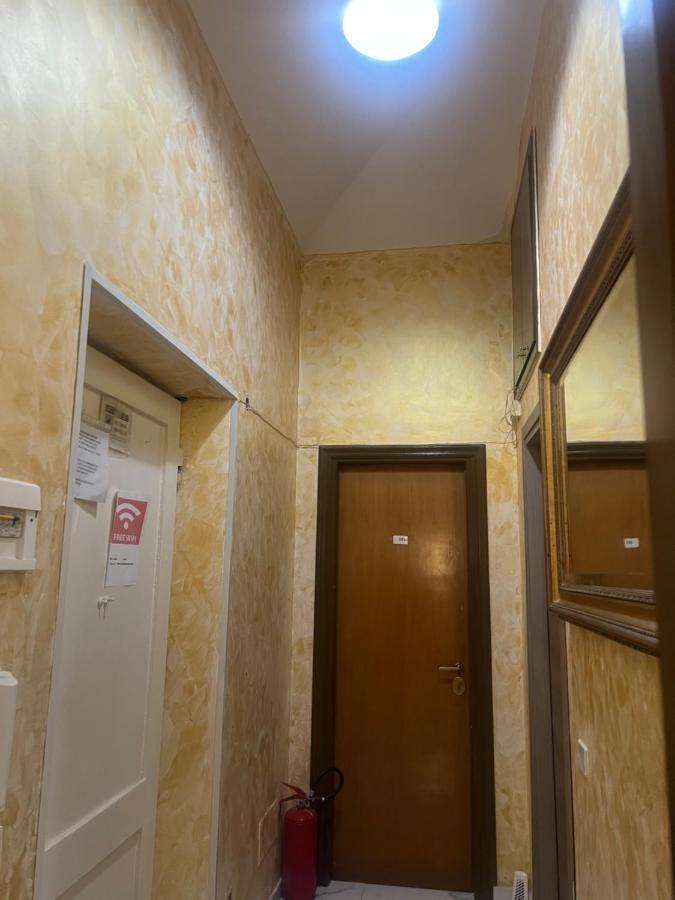 Termini Golden House Roma Exterior foto